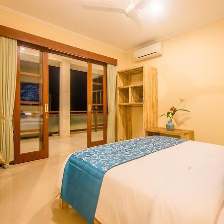 Villa Tepi Sungai Legian Oda fotoğraf