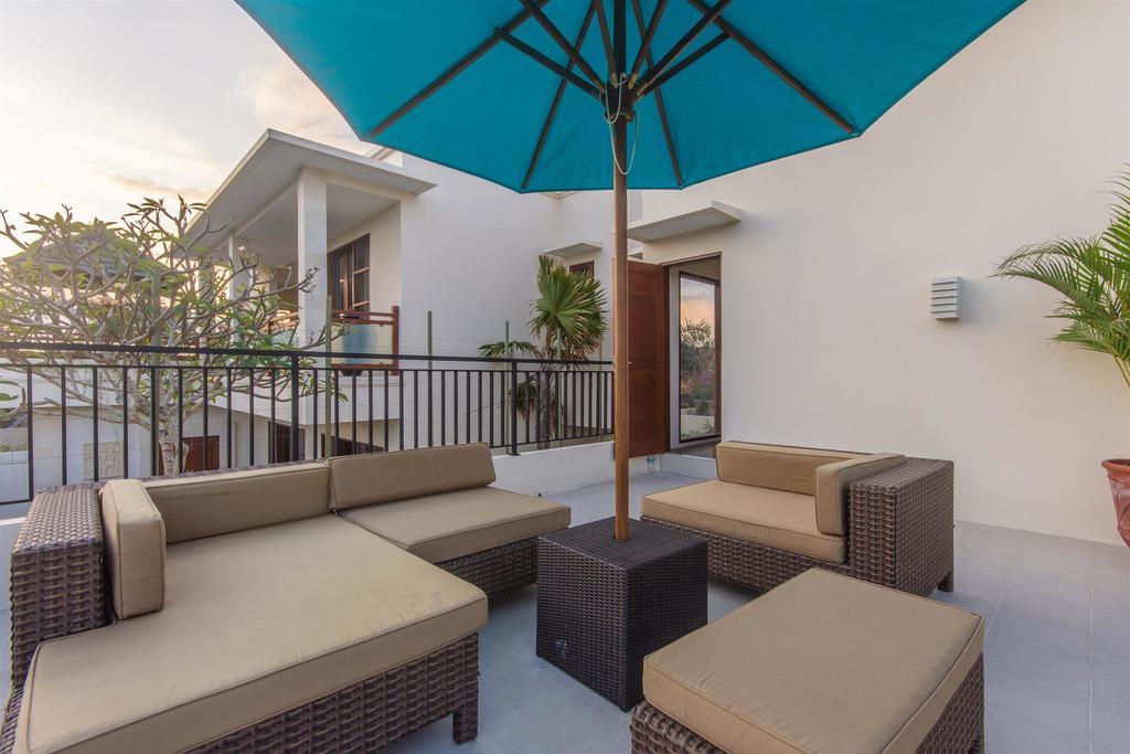 Villa Tepi Sungai Legian Oda fotoğraf